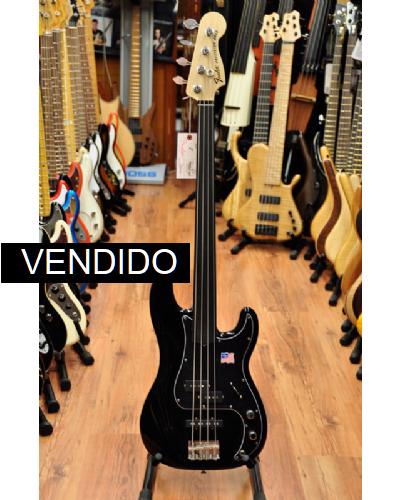 Fender Tony Franklin Fretless BK